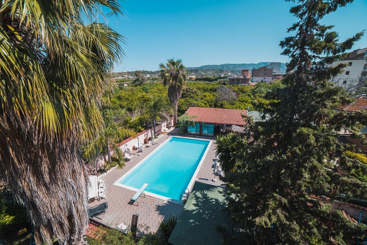 All'Ombra Del Noce B&B Catona Di Reggio Calabria Exterior photo