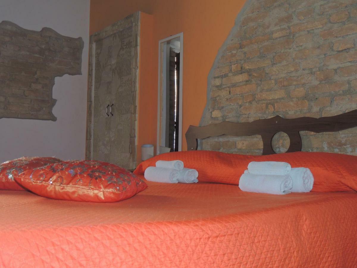 All'Ombra Del Noce B&B Catona Di Reggio Calabria Exterior photo