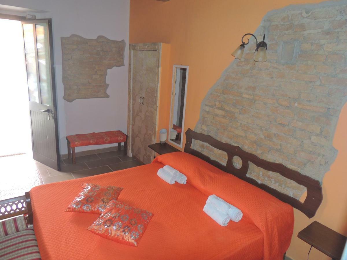 All'Ombra Del Noce B&B Catona Di Reggio Calabria Exterior photo