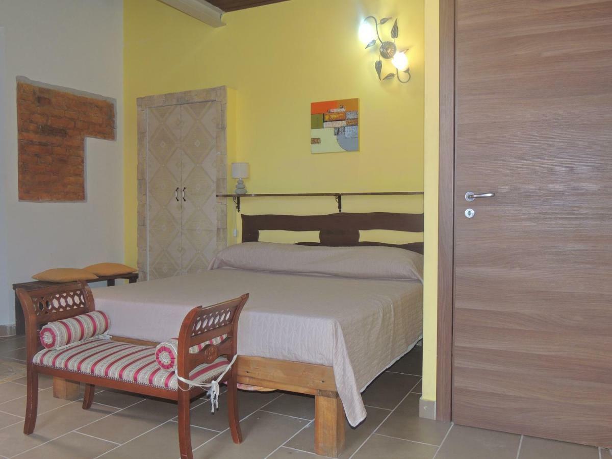 All'Ombra Del Noce B&B Catona Di Reggio Calabria Exterior photo